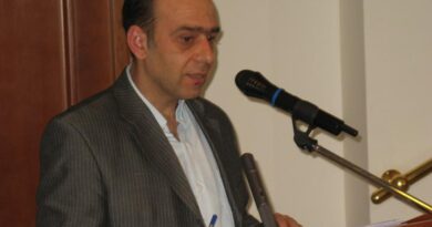 Στον αιώνα του κομμουνισμού. Του Μιχάλη Πάτση